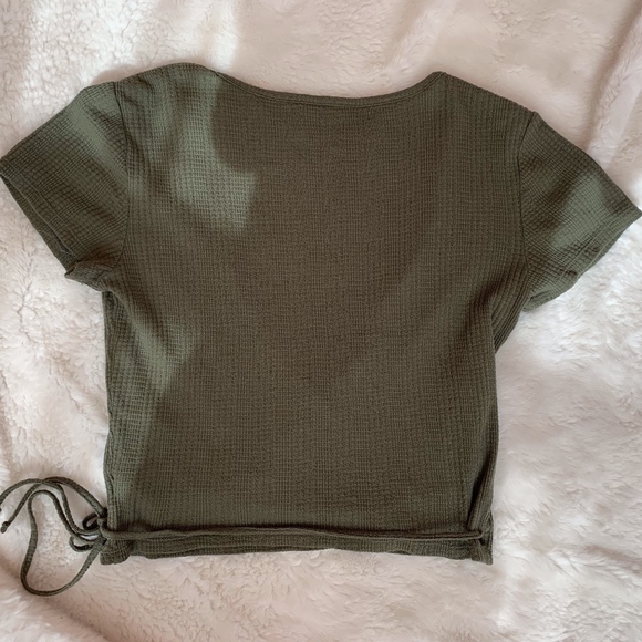 NWOT American Eagle Wrap Front Top - Picture 4 of 6